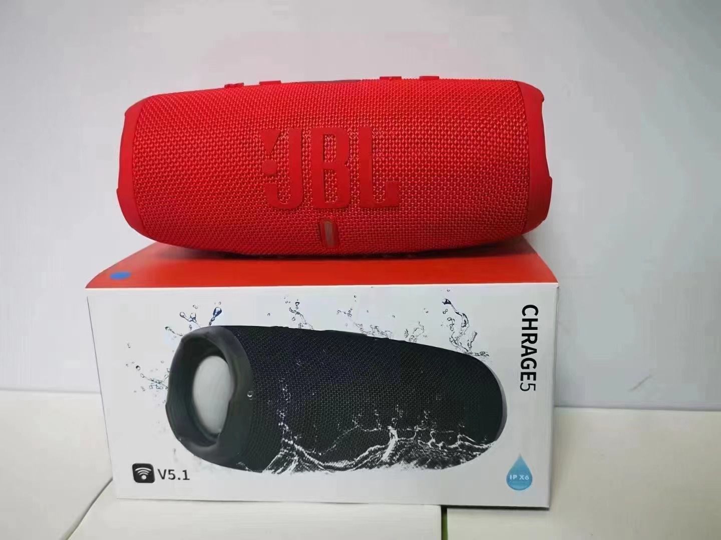 Parlante JBL CHARGE 5 Color NEGRO